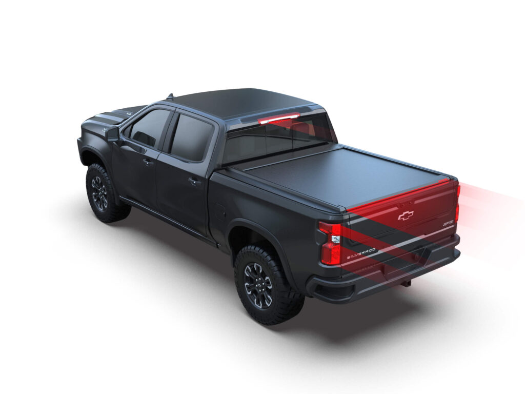 Chevrolet Silverado mit Laderaumabdeckung von Tessera