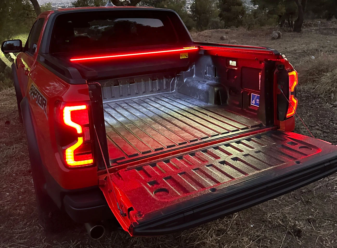 Laderaumabdeckung Tessera SE+ Ford Ranger (P703) 2023+ WILDTRAK PLATINUM RAPTOR 015 Laderaumabdeckung Rollverdeck Tessera SE+ manuell für FORD Ranger T6.2 P703 WILDTRAK / RAPTOR 2023+ TESS 16080 SE+ black matt