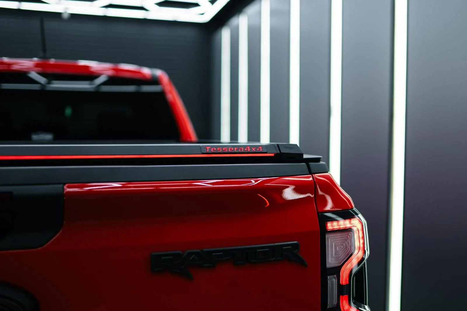 Tessera Roll+ Laderaumabdeckung Rollverdeck "Basic" für FORD Ranger (P703) XLT PHEV TESS 14062 ROLL black matt